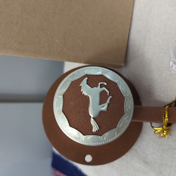 Rivers Edge Rustic/Western Toilet paper holder - Picture 2 of 5